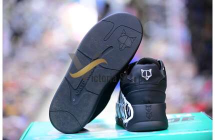 Naked Wolfe Original 3