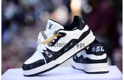 Louis Vuitton Sneaker